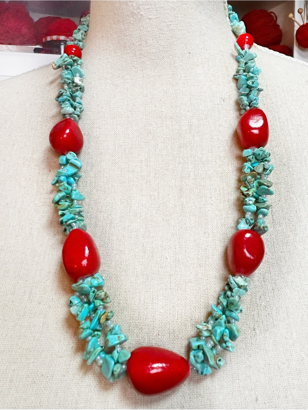 Chunky Southwestern Triple Strand Turquoise Howlite & Red Ceramic Jewelry Beach
